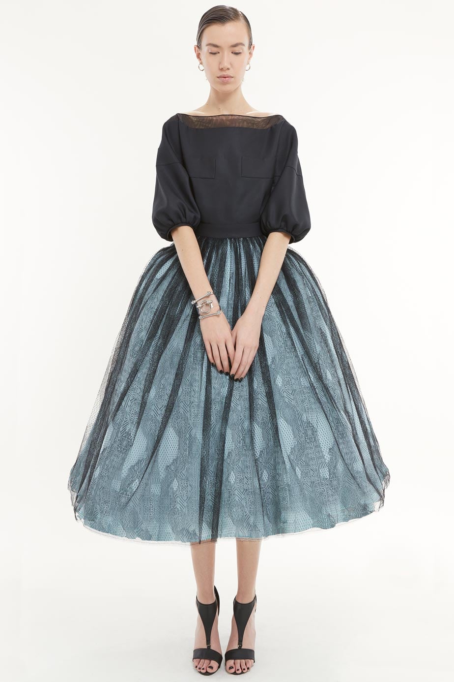 LOOK 4 - ROBE CRINOLINE